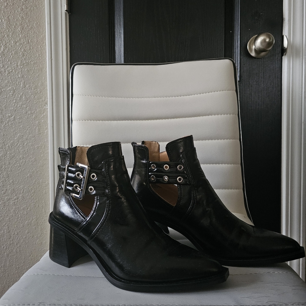 Steve Madden Black and Silver Ankle Booties